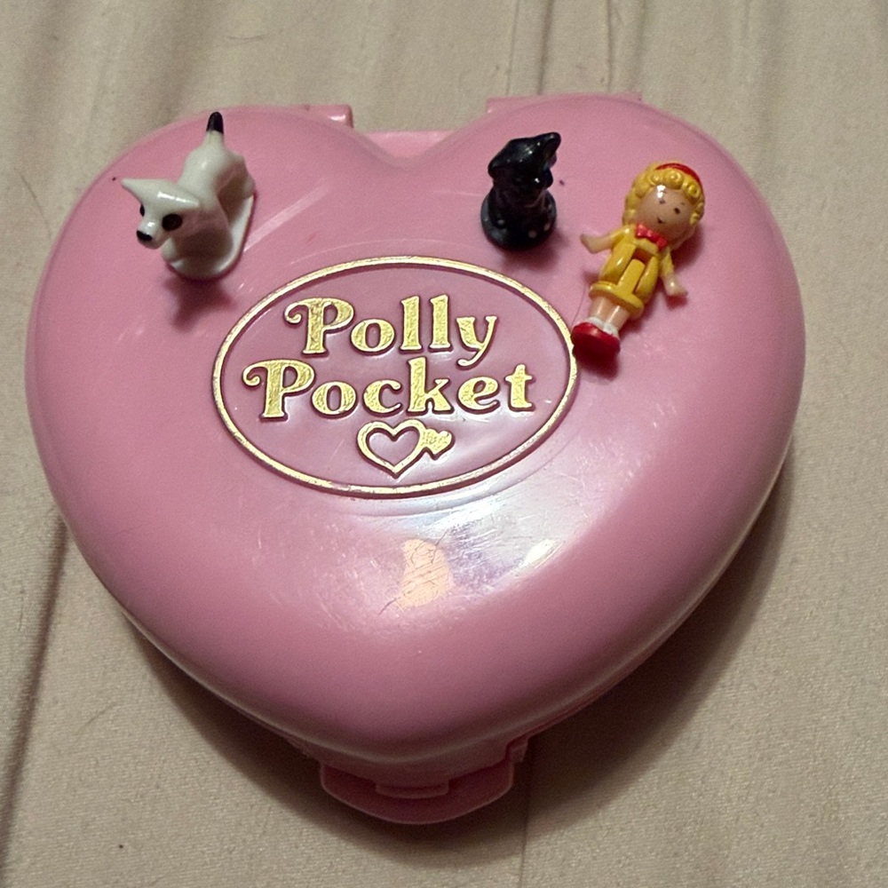 Polly Pocket Pink Heart Playset